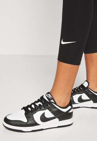 Nike Sportswear Skinny Fit Клин в черно
