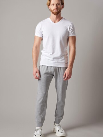 OWN Off With Nature Regular Broek 'Joggers' in Grijs