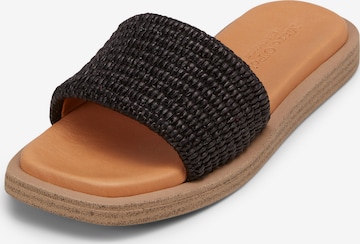 Marc O'Polo Mules in Black: front