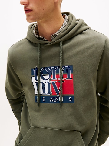 Tommy Jeans Sweatshirt in Green