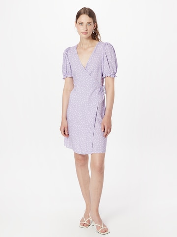 Monki - Vestido em roxo: frente