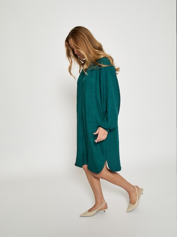 Peppercorn - Vestido camisero 'Gaby' en verde