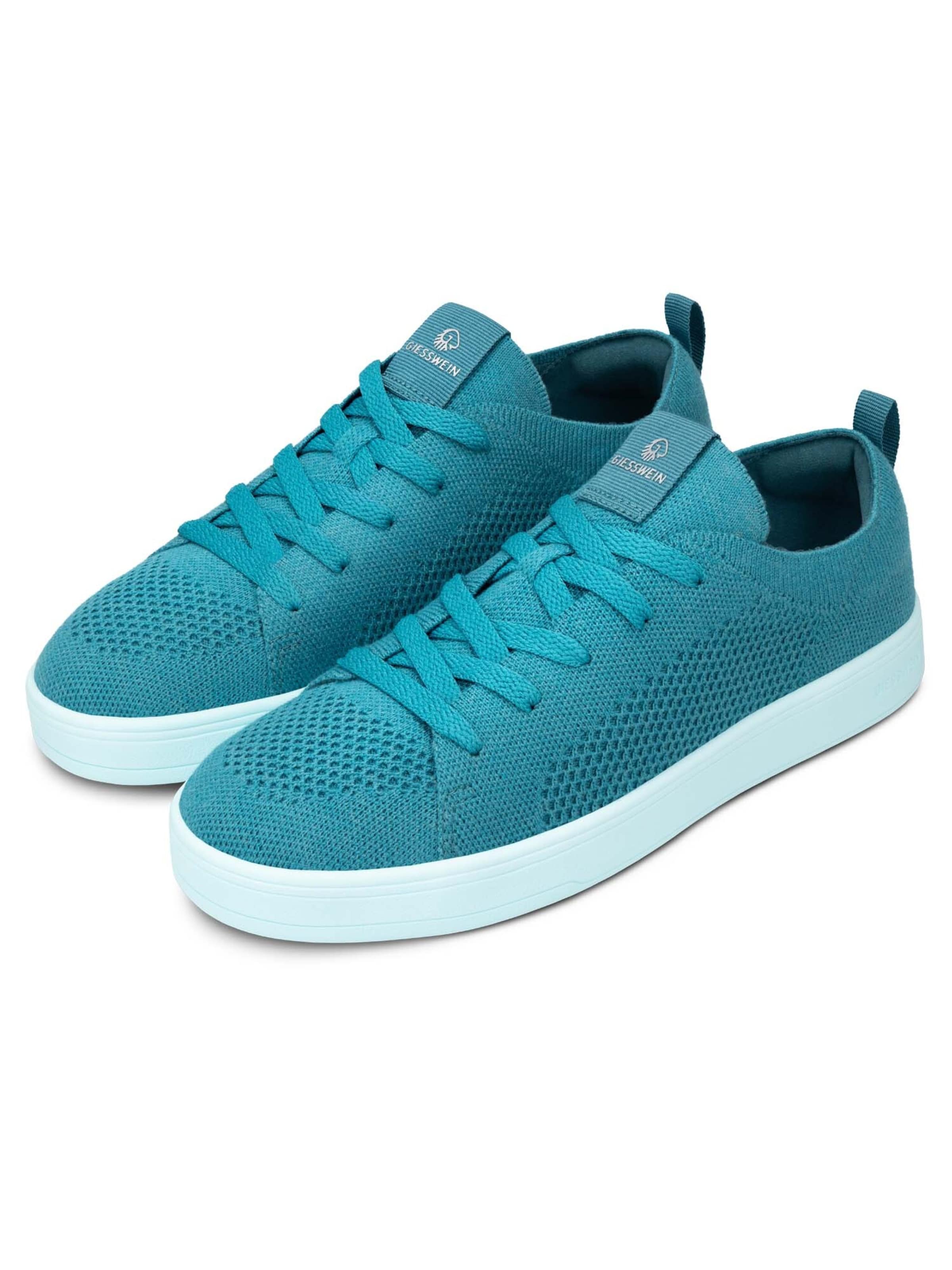 Baskets basses GIESSWEIN en bleu