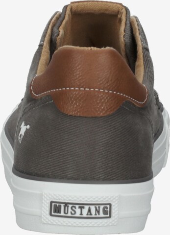 MUSTANG Sneakers in Brown