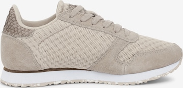 WODEN Matalavartiset tennarit 'Ydun Suede Mesh II' värissä beige