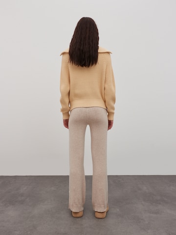 EDITED Boot cut Pants 'Lunette' in Beige