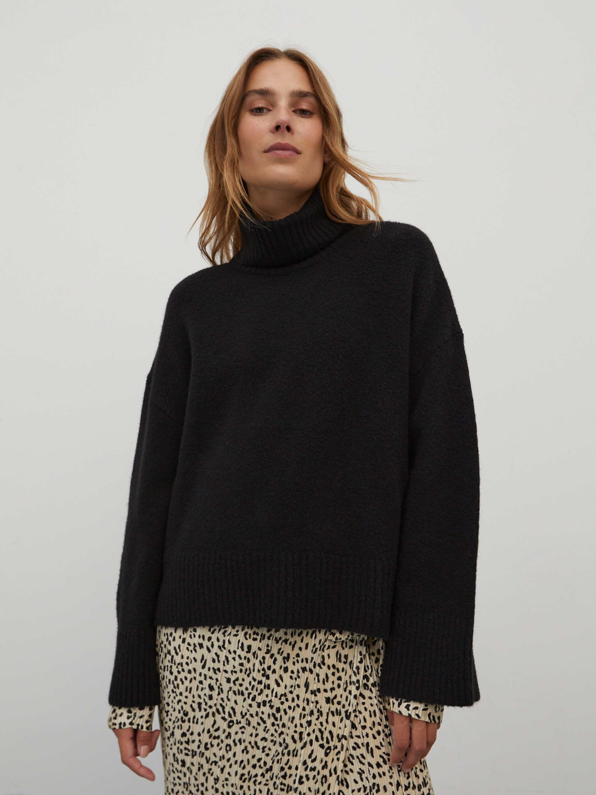 EDITED Produkte Pullover 'Winnie' schwarz