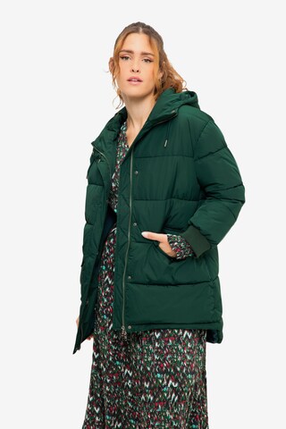 Studio Untold Between-Season Jacket in Green: front