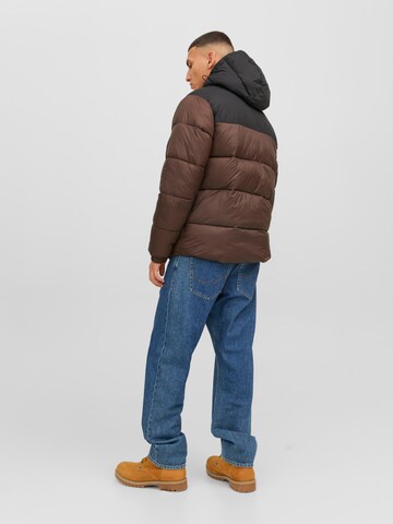 JACK & JONES Přechodná bunda 'TOBY' – hnědá