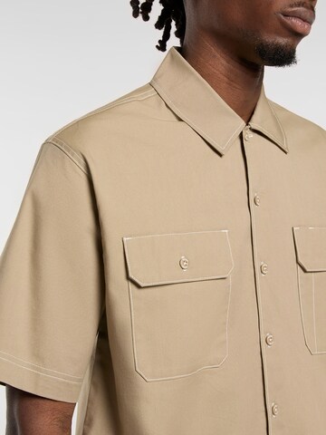 DICKIES Comfort fit Button Up Shirt 'RIVERBEND WORK SHIRT' in Beige