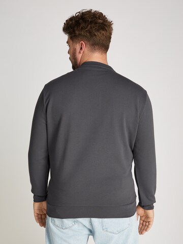Calvin Klein Big & Tall Sweatshirt in Grau