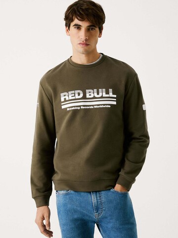 Red Bull Racing x Pepe Jeans Sweatshirt in Grün: Vorderseite