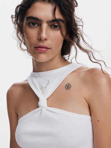 Top di Desigual in bianco