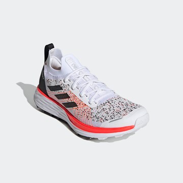 Chaussure de course 'Terrex Two Parley' ADIDAS TERREX en blanc
