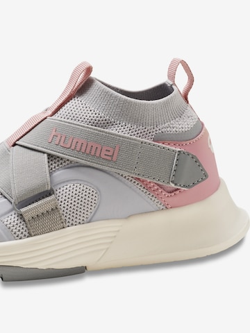 Chaussure de sport Hummel en gris