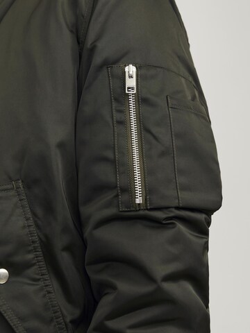 Veste mi-saison JACK & JONES en vert