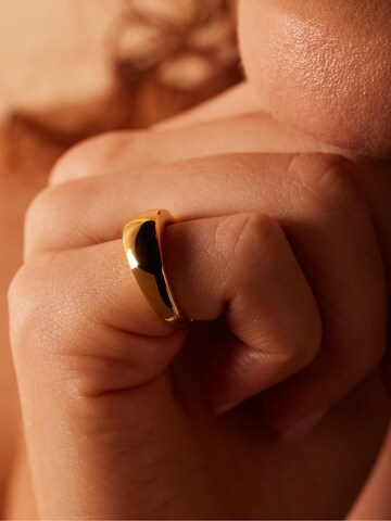 Lucardi Ring in Gold: Vorderseite