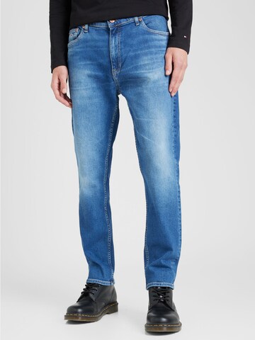 Tommy Jeans Regular Jeans 'DAD TAPERED' in Blau: Vorderseite
