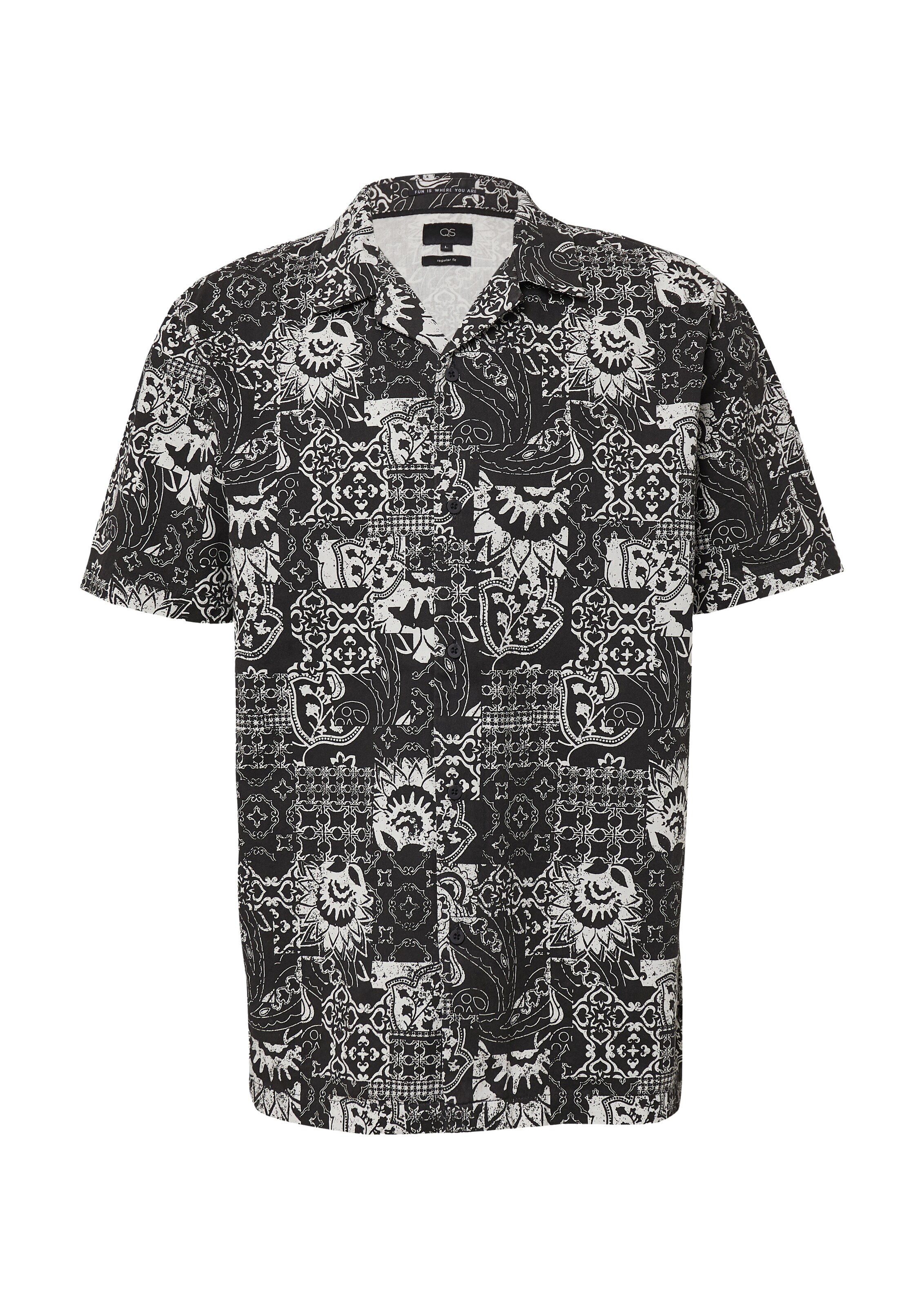 QS Regular Fit Hemd in Schwarz: Vorderseite