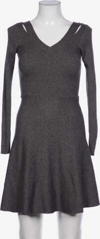 Springfield Dress in S in Grey: front