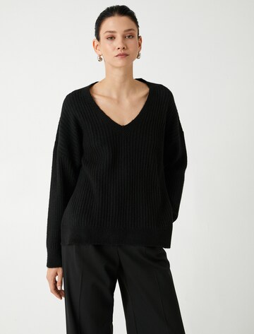 Koton Sweater in Black: front