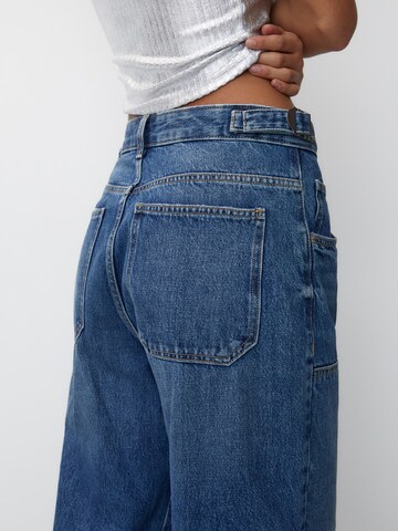 Pull&Bear Regular Jeans in Blau