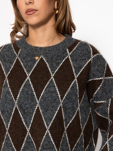 SASSYCLASSY Oversizepullover‌‌‌ in Grau