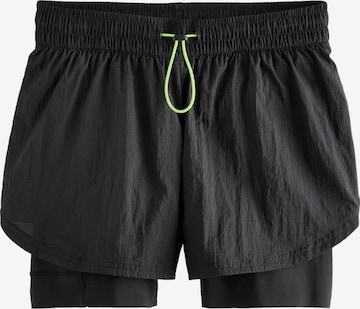 Next Regular Urheiluhousut värissä musta: etupuoli