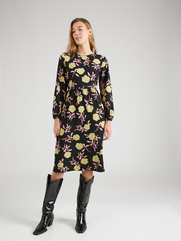 Robe Monki en noir : devant