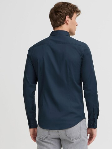 Coupe slim Chemise business Casual Friday en bleu
