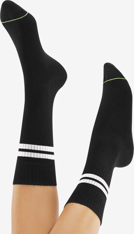 Chaussettes 'TENNIS TYPE 4P' CHEERIO* en noir : devant