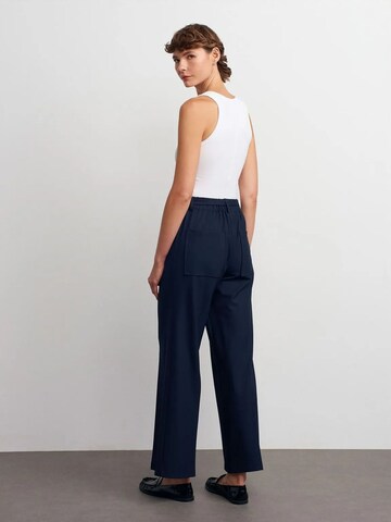 Dilvin Wide leg Trousers in Blue
