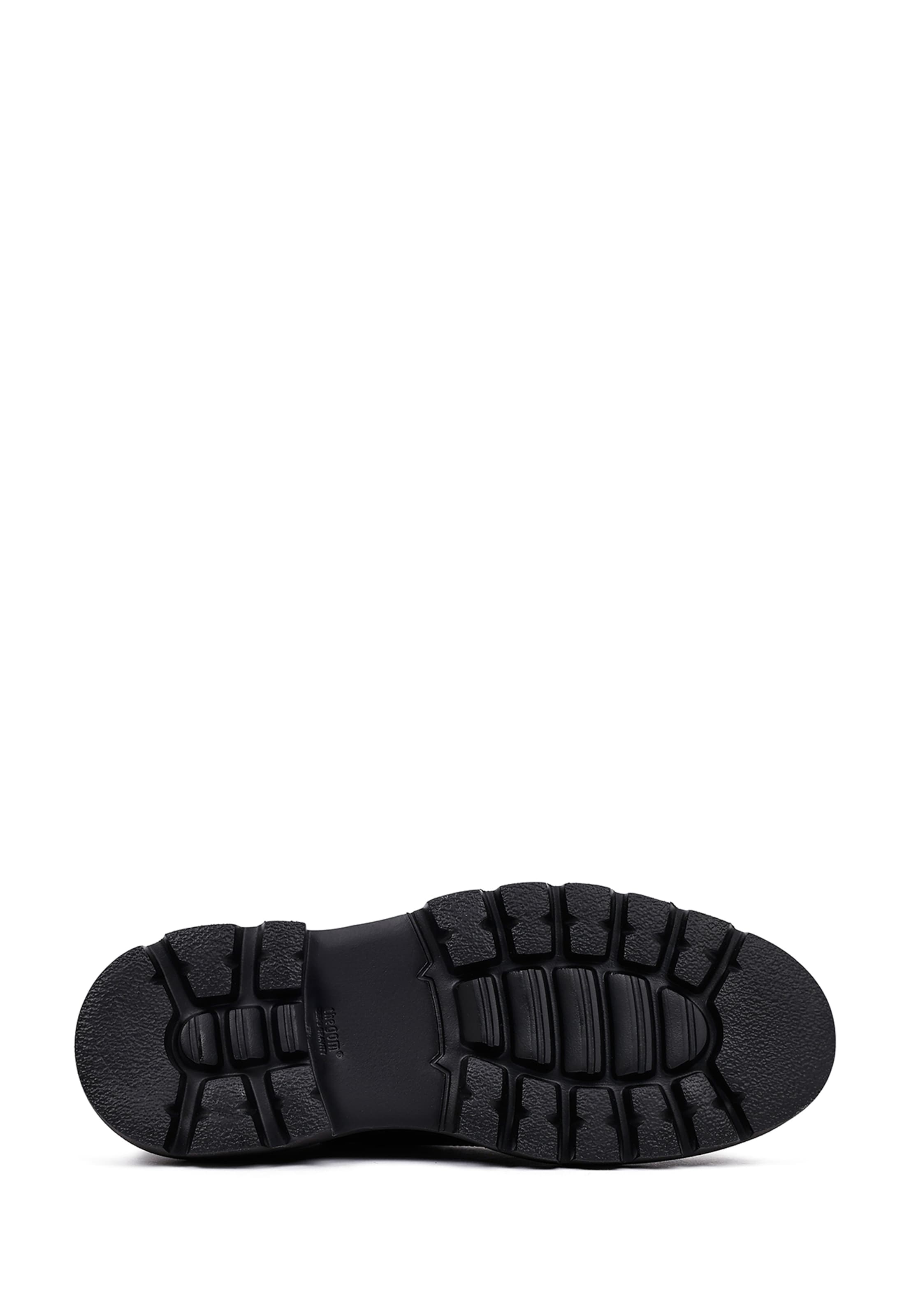 Chaussure à lacets Derimod en noir