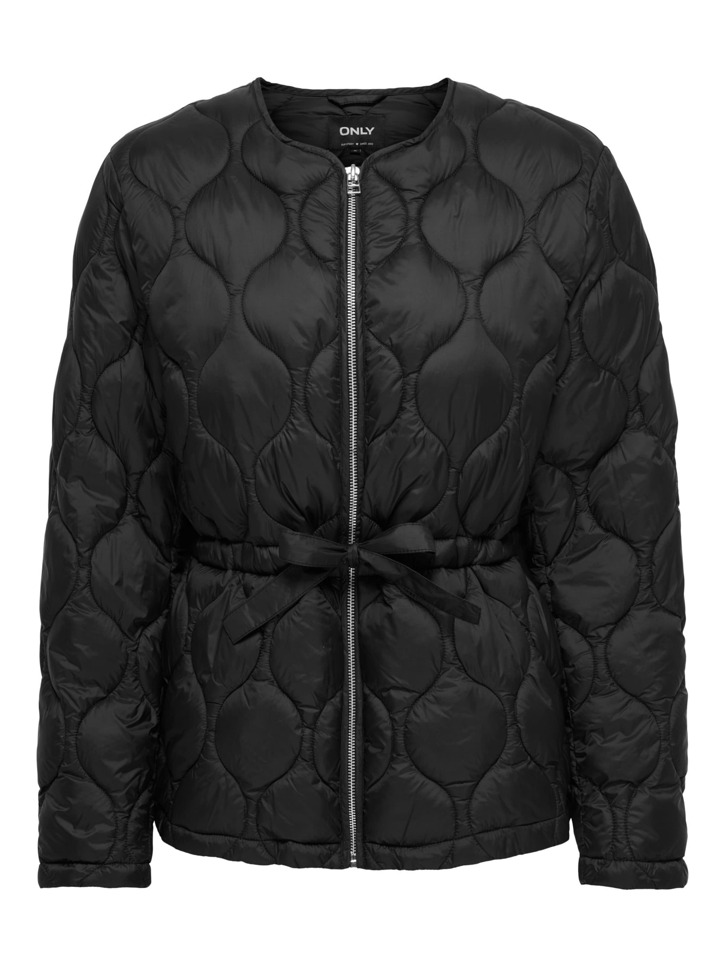 ONLY Veste mi-saison 'ONLAmara' en noir, Vue avec produit