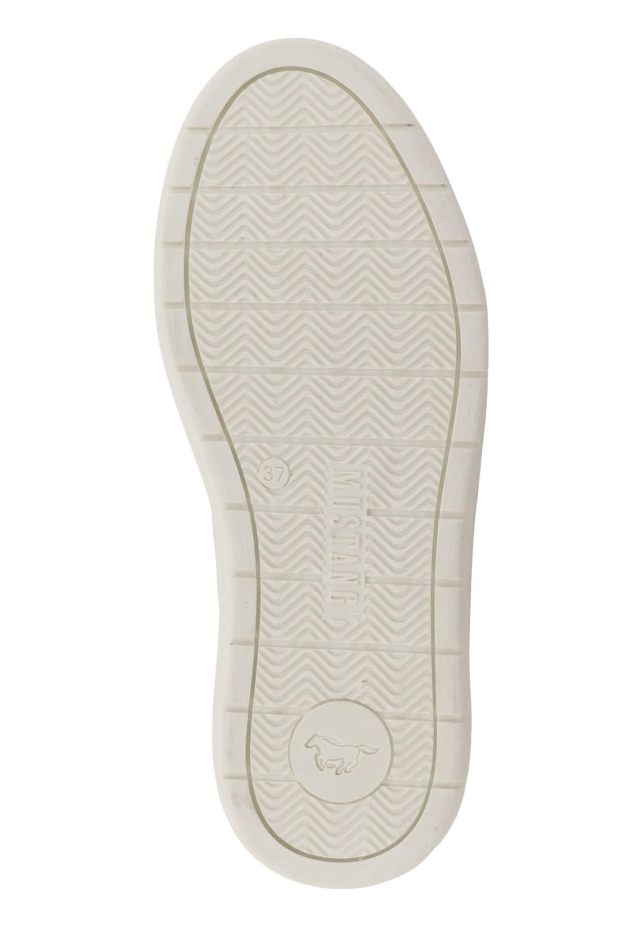 Baskets basses MUSTANG en blanc