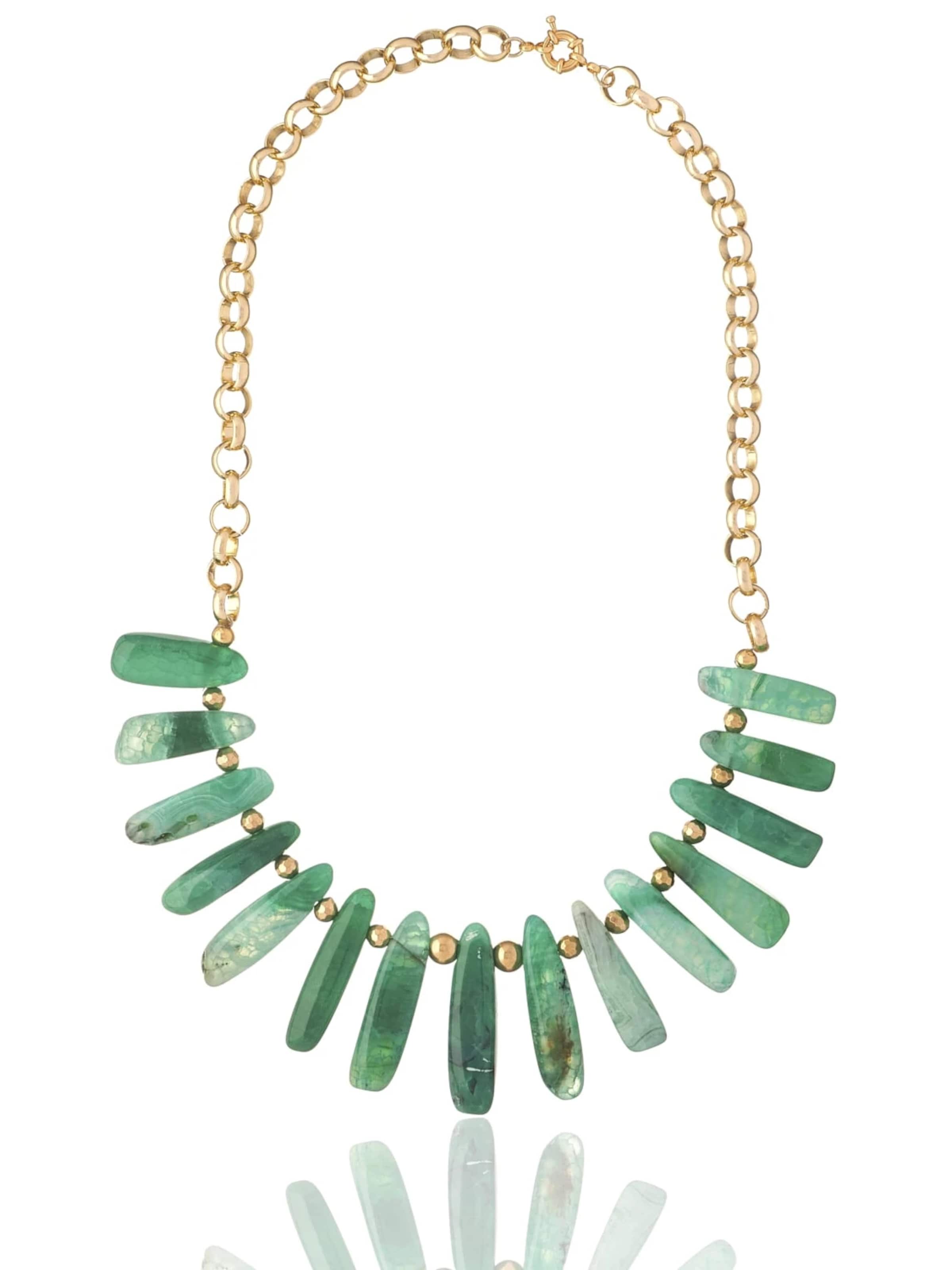 THE GEM STORIES JEWELRY - Cadena 'Green Agate Sticks Necklace' en verde: frente