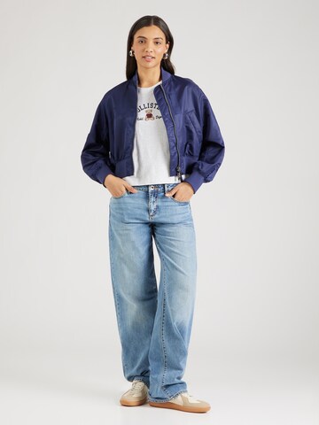 HOLLISTER Футболка в Серый