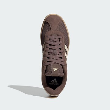 Sneaker bassa 'VL Court 3.0' di ADIDAS SPORTSWEAR in marrone