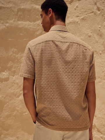 Coupe regular Chemise Next en beige