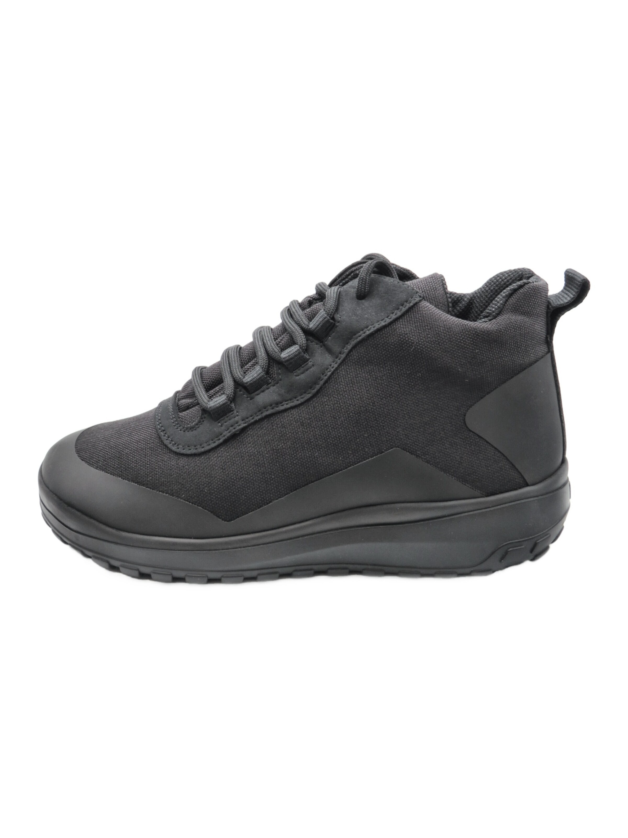 Sneaker alta 'Light Rock Waterproof' di BÄR in nero: frontale