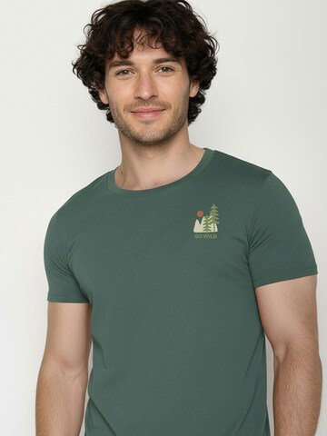 GREENBOMB Shirt ' Guide  Wild Pines ' in Green