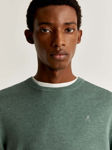 Scalpers Sweater in Green