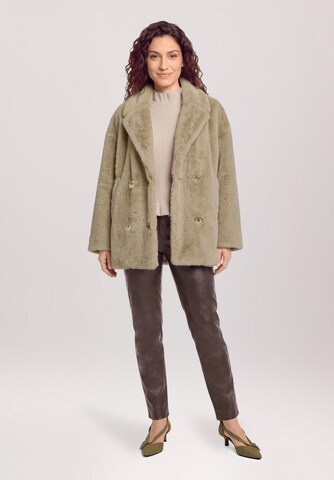 Cartoon Loose fit Trousers in Brown