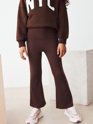 Next Levenevä Leggingsit värissä ruskea: etupuoli