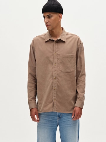Coupe regular Chemise 'Jens' GABBA en beige : devant
