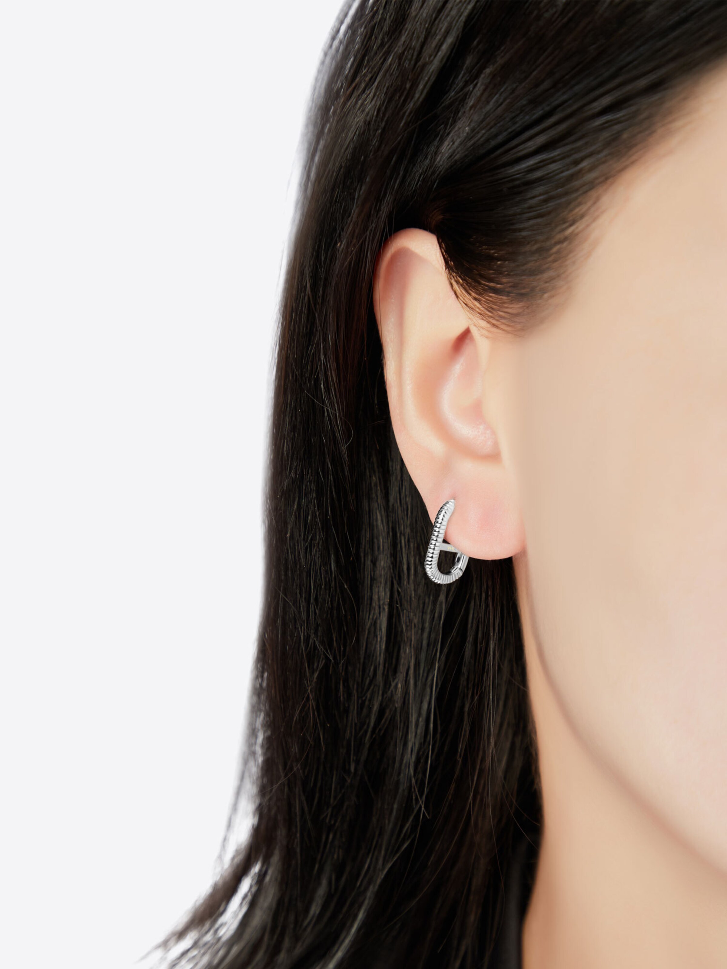 Victoria Hyde - Brincos em prata