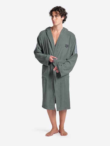 Accappatoio sportivo 'TEAM STRIPE' di ARENA in verde
