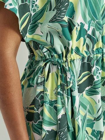 Cellbes of Sweden Kleid aus Viskose mit einem Blumen-Muster in Grün