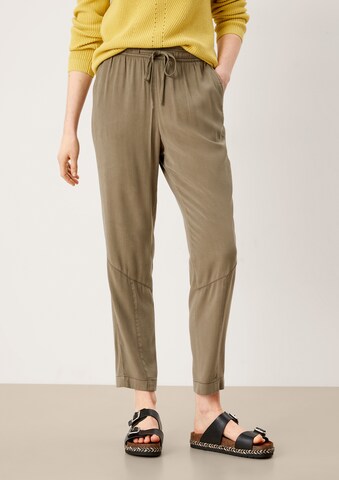 s.Oliver Tapered Broek in Groen: voorkant