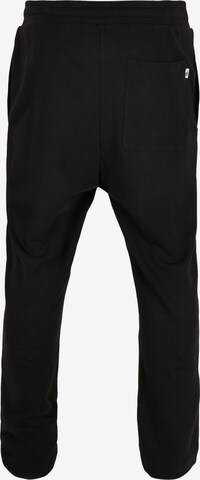 Urban Classics - Tapered Calças em preto